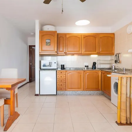 Apartamento Lanzahost El Jameito Feliz - Playa Bastian Costa Teguise