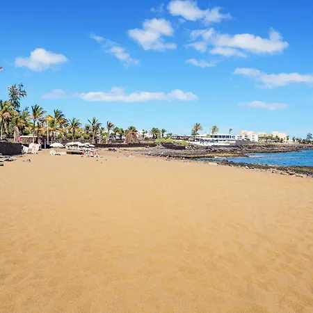 Lanzahost El Jameito Feliz - Playa Bastian Costa Teguise