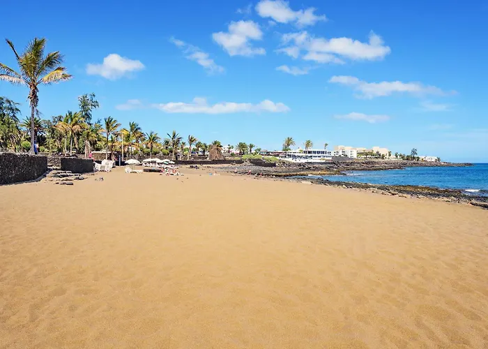 Lanzahost El Jameito Feliz - Playa Bastian Costa Teguise