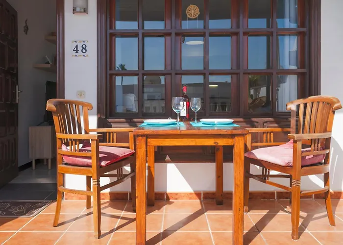 Lanzahost El Jameito Feliz - Playa Bastian * Costa Teguise